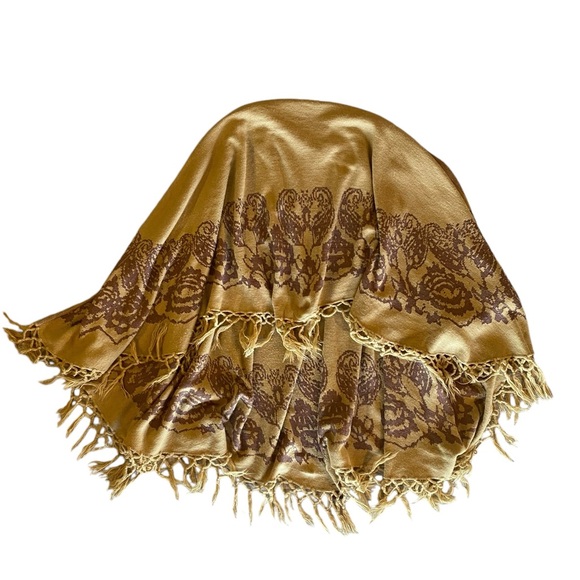 Fringe Tan & Lavender Sweater Shrug Poncho. One Size Great Condition! Beautiful! - Picture 5 of 7